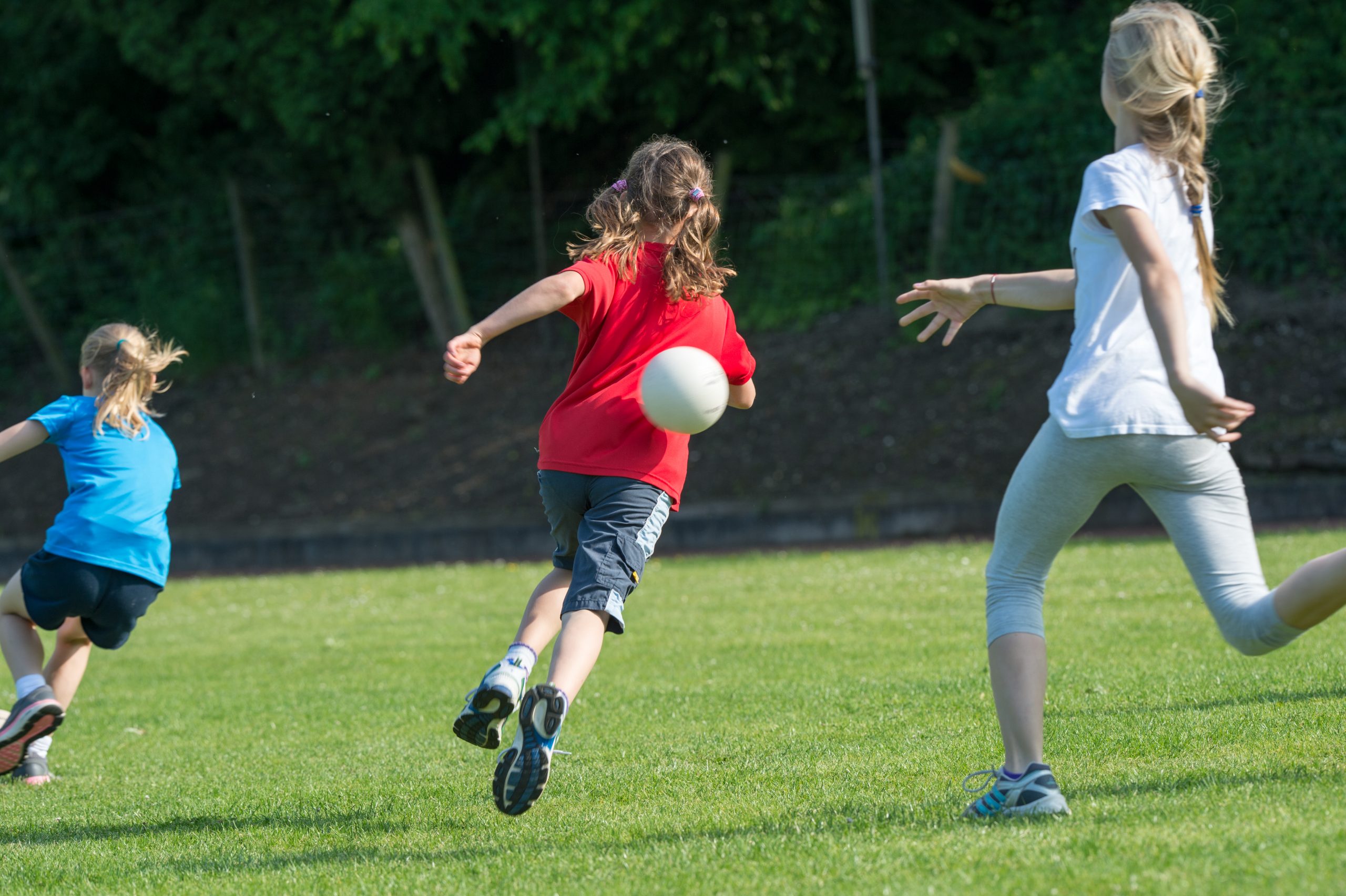 Sport für Kinder und Jugendliche unter 14 Jahren